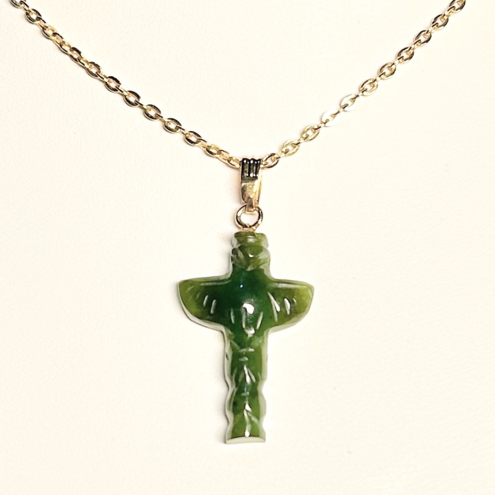Vintage Totem Pole, Thunderbird Dark Green Cross Pendant Necklace, 18” long Gold